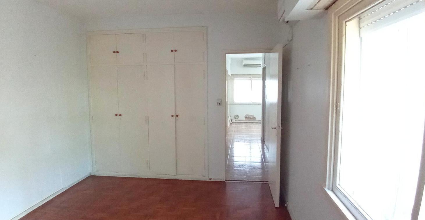 Foto de Departamento Oficina de 3 ambientes en alquiler en Versalles/Liniers, imagen 2