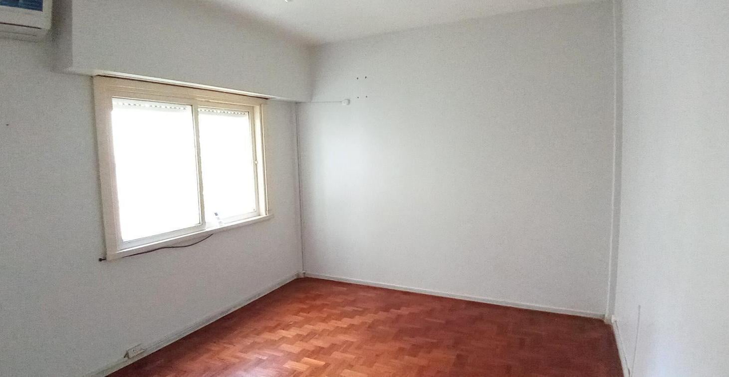 Foto de Departamento Oficina de 3 ambientes en alquiler en Versalles/Liniers, imagen 3