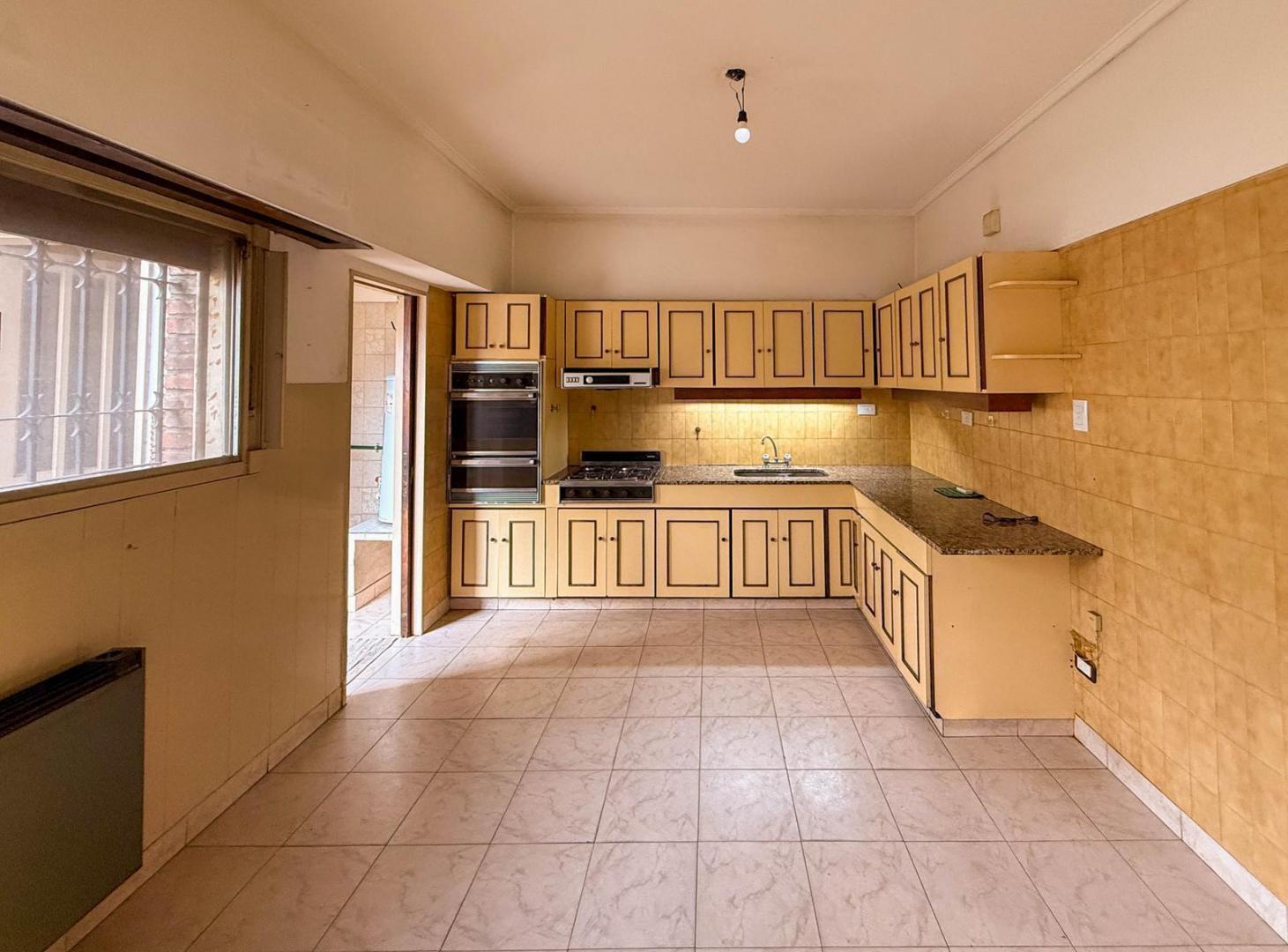 Foto de Alquiler de casa 3 dormitorios con patio y quincho en Burzaco, imagen 4