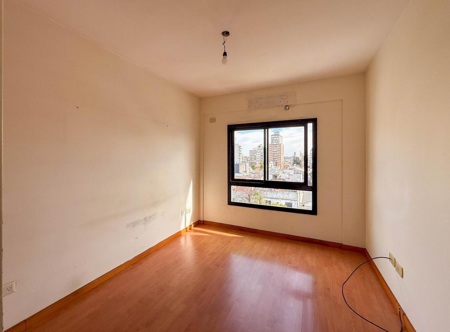 Foto de Departamento 2 ambientes con balcón en alquiler Villa Pueyrredón, imagen 2