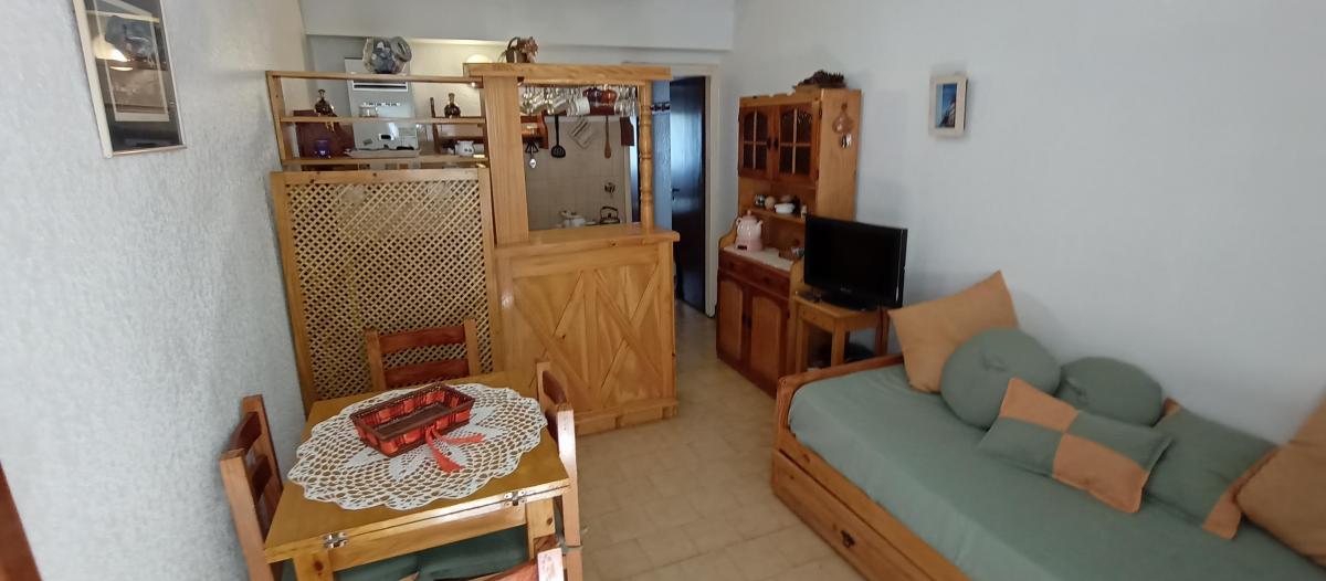 Foto de Departamento 2 ambientes a 150m de la playa., imagen 2