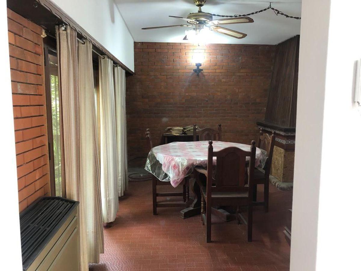 Foto de OPORTUNIDAD- CASA en Zona Residencial GESELL SUR. A 350 metros de, imagen 4