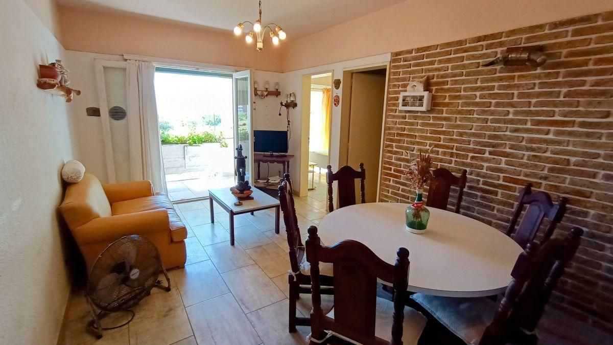 Foto de OPORTUNIDAD. Departamento 3 amb con cochera VISTA AL MAR. GESELL CENTRO., imagen 5