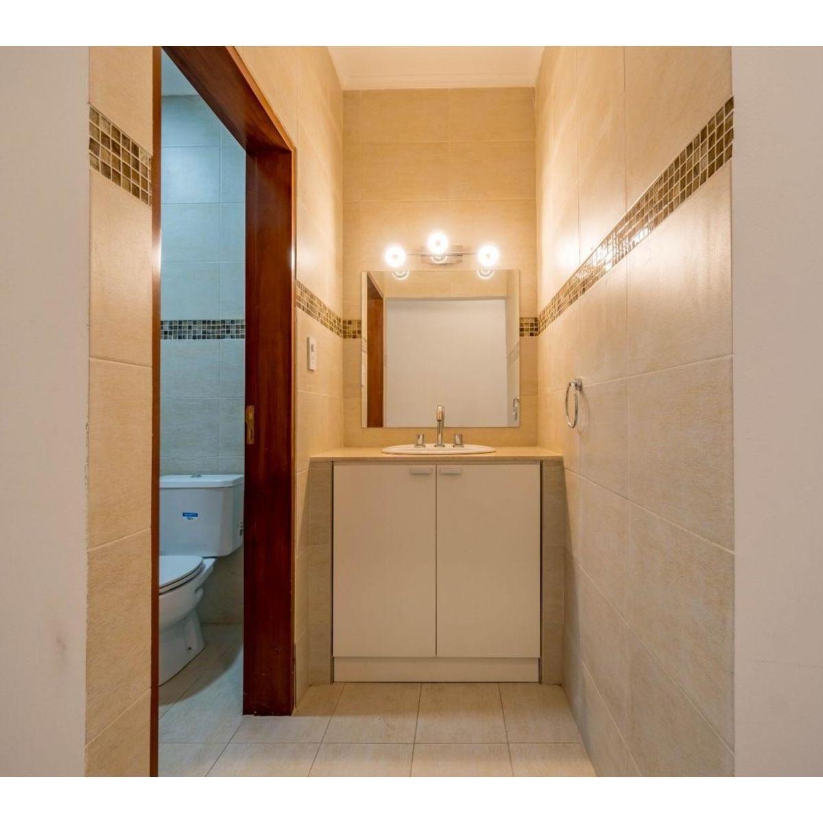 Foto de Rioja N° 1033 Bis - CASA EN VENTA EN ARROYO SECO - U$D 150.000, imagen 3