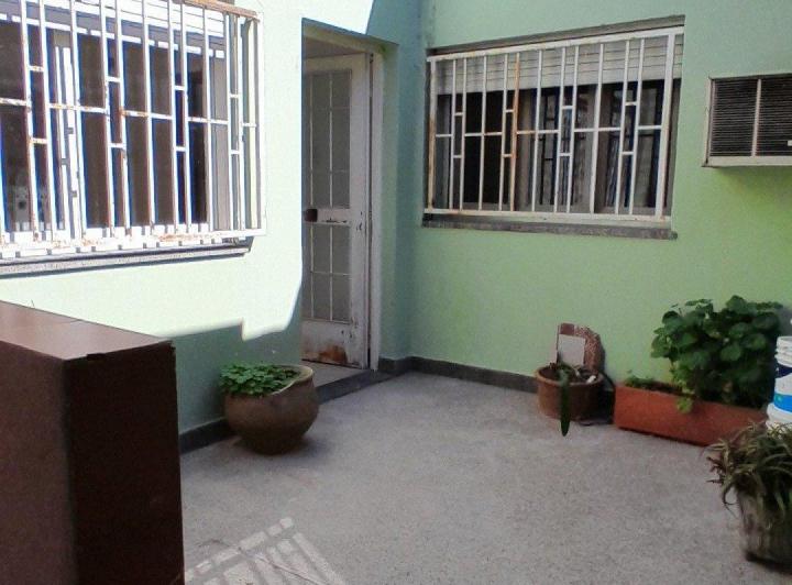 Ayolas 225 Dpto 1  - Pasillo $ 360.000.- 3