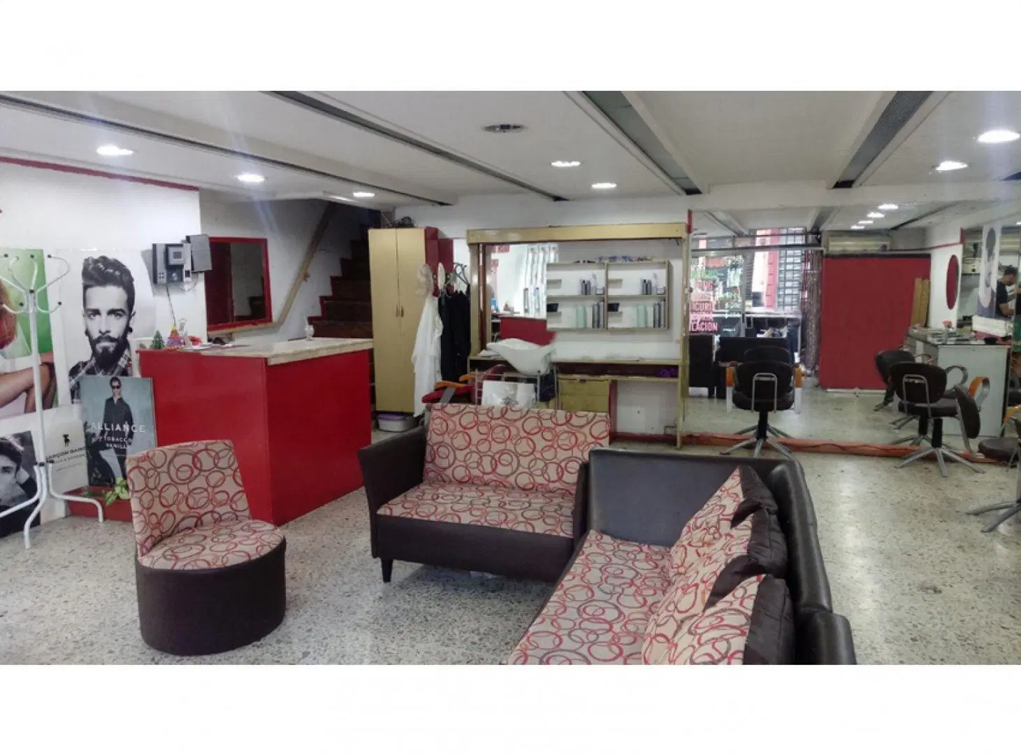 Retasado! Gran local comercial en pleno Centro de Rosario! 4