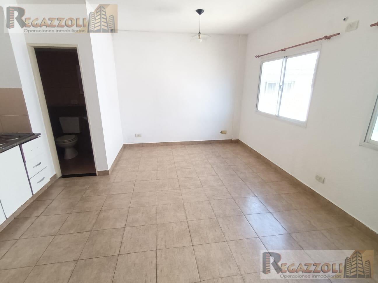 Foto de Departamento en Villa Sarmiento, imagen 1