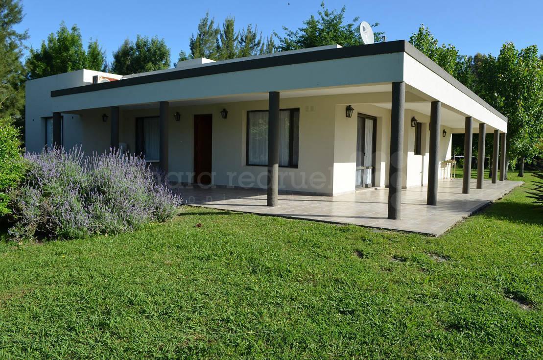 Foto de Casa en Chascomús BARRIO CERRADO CHACRAS LAGUNA VITEL, 5 habitaciones, imagen 3