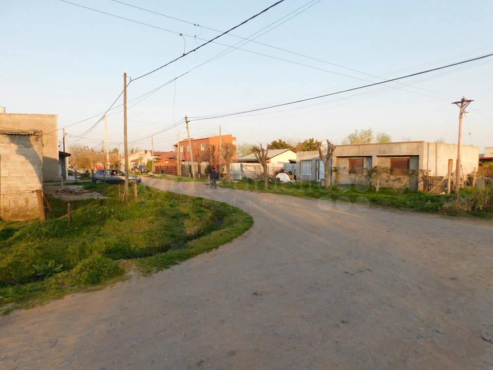 Venta de 5 Lotes en Chascomus 3
