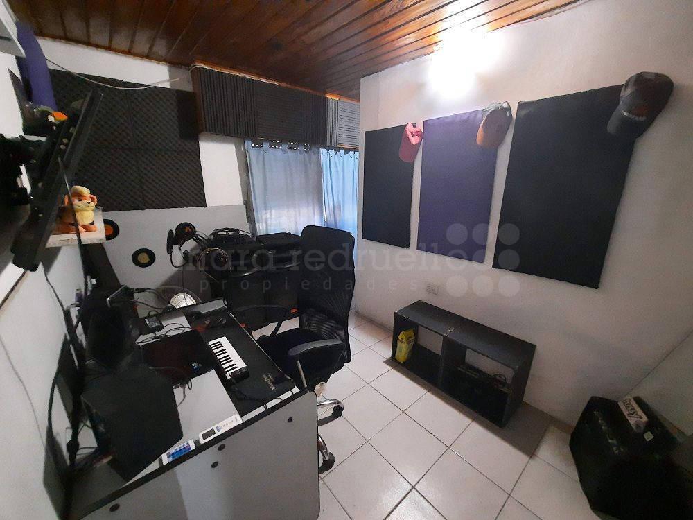 Casa en Venta 3 Dorm. en Chascomus 2