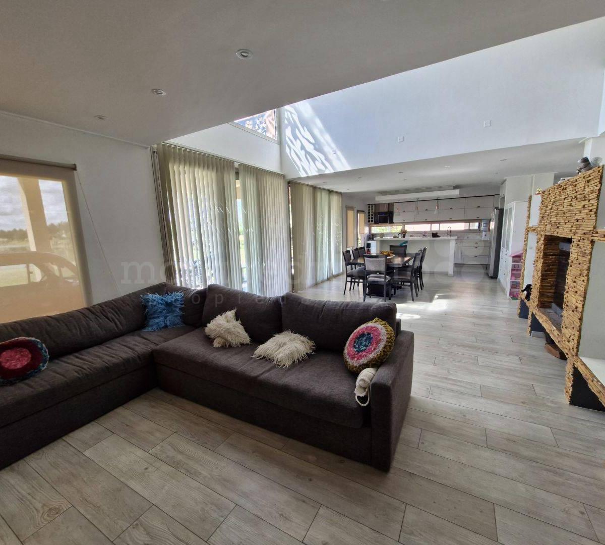 Foto de CASA EN VENTA EN BARRIO CERRADO PUERTO CHASCOMUS VISTA A LA LAGUNA, imagen 5