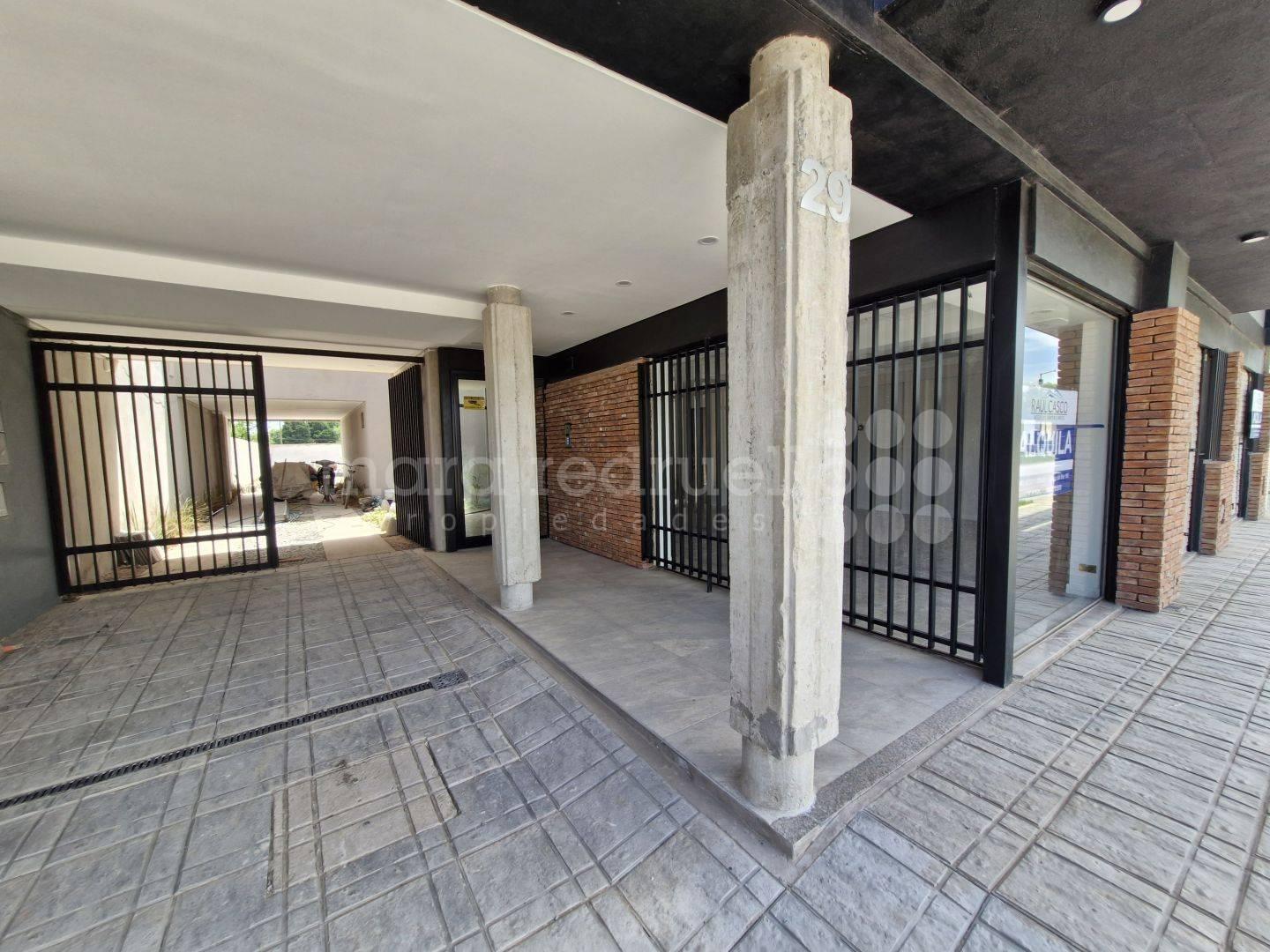 DEPTO A ESTRENAR CHASCOMUS, 2 DORM, TERRAZA PRIVADA, COCHERA, PATIO