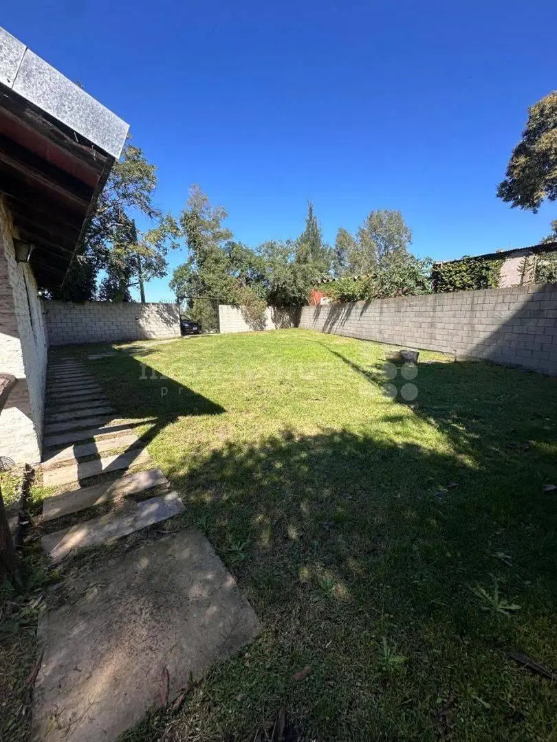 Casa quincho de 1 dormitorio, gran  parque. en Chascomus 5