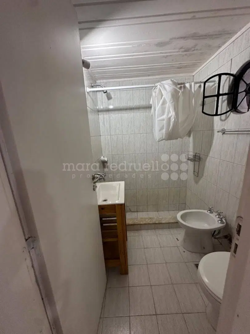 Casa quincho de 1 dormitorio, gran parque. en Chascomus 8
