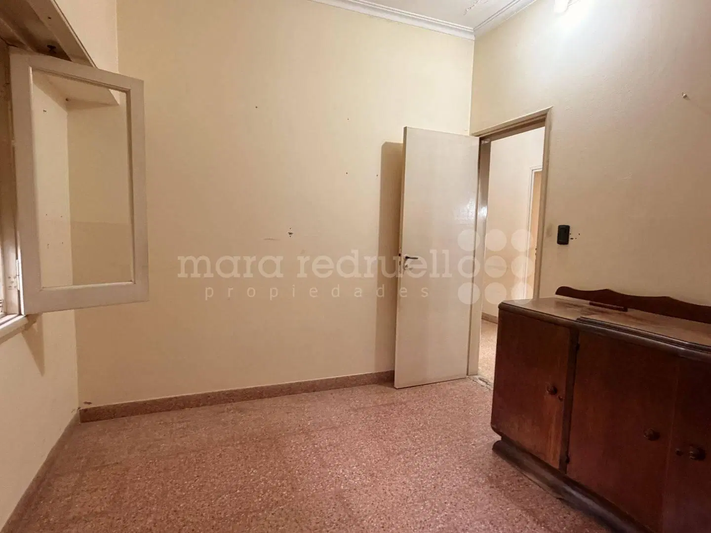 CASA EN VENTA EN CHASCOMUS 2 DORMTORIOS 1