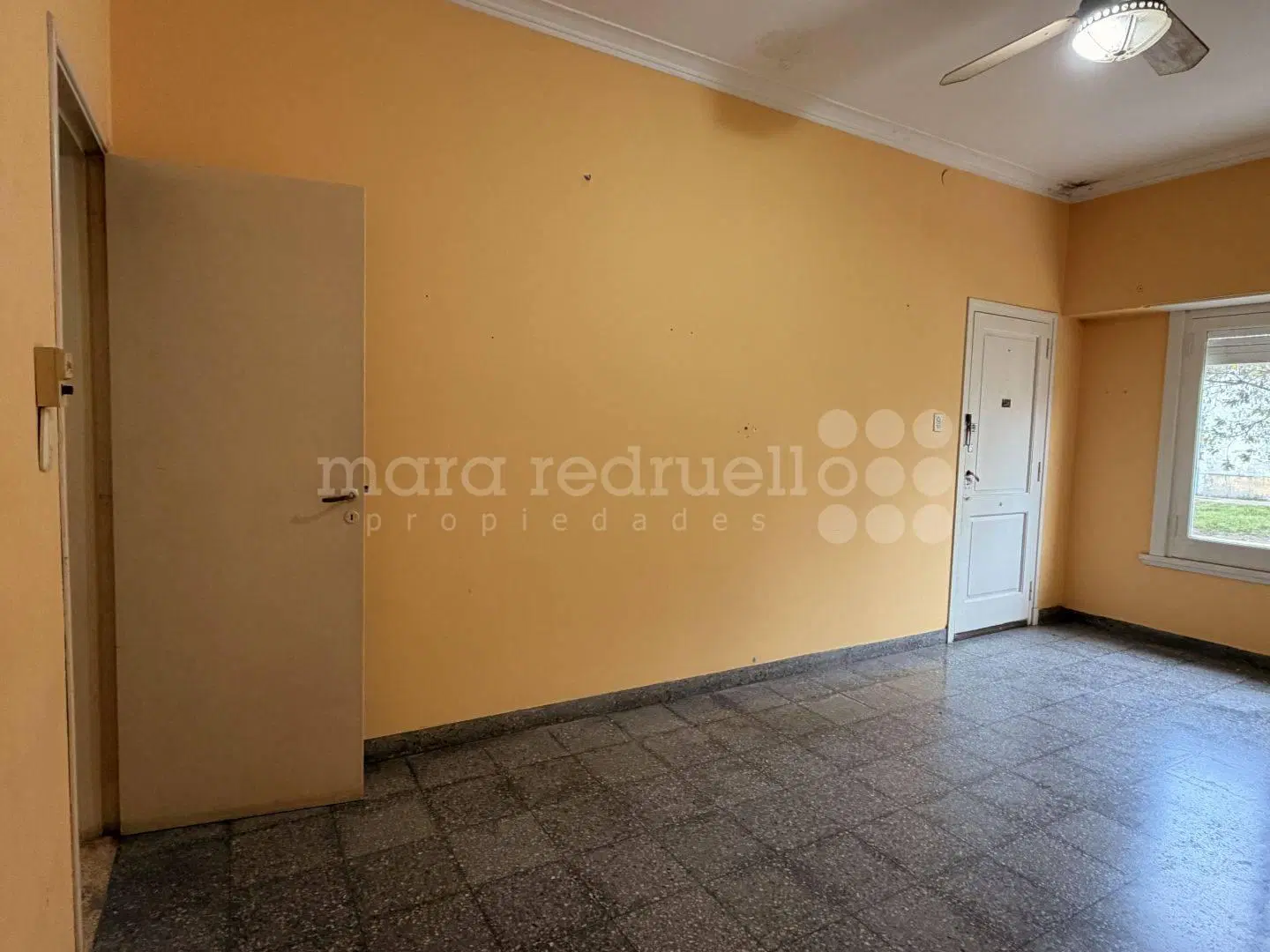 CASA EN VENTA EN CHASCOMUS 2 DORMTORIOS 2