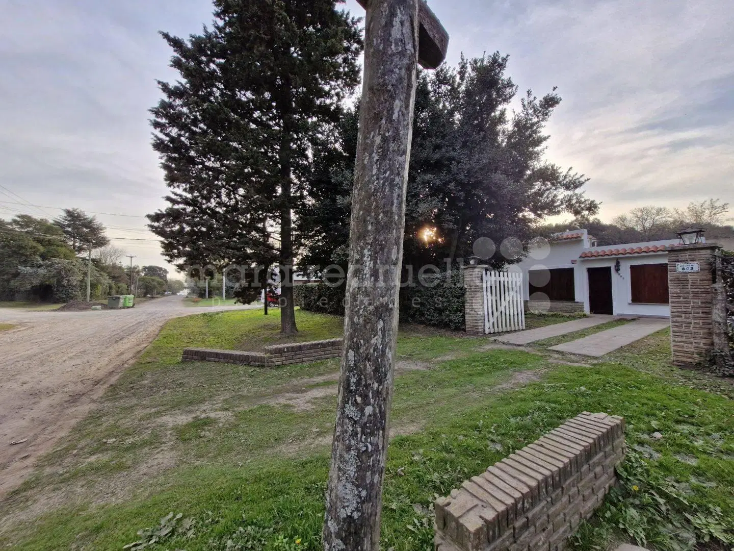 QUINTA EN PARQUE DE 800 MTS CON ARBOLES A 2 CUADRAS DE LA LAGUNA DE CHASCOMUS 3