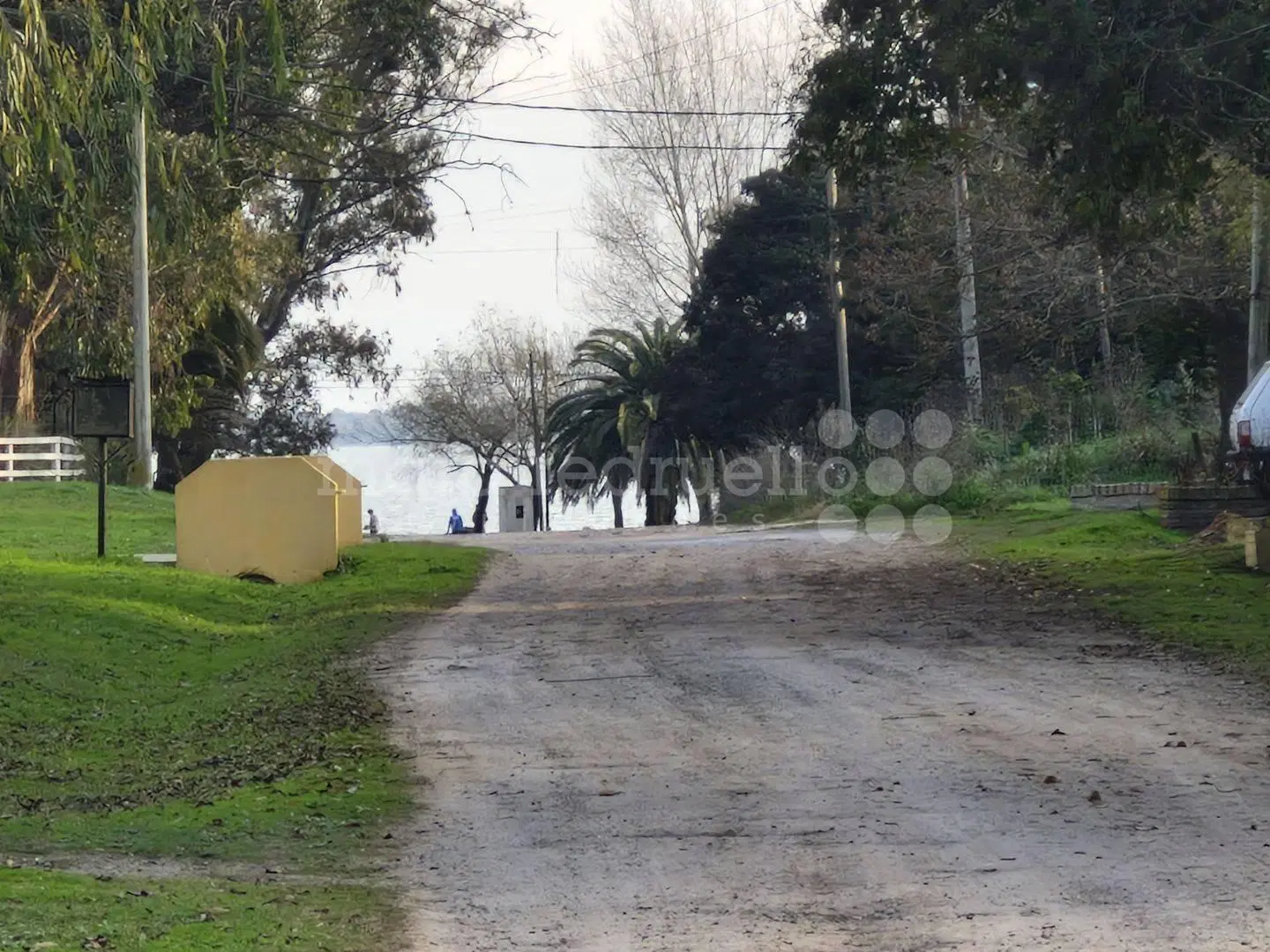 VENTA DE LOTE 990 MTS2 ARBOLADO A 3 CUADRAS DE LA LAGUNA DE CHASCOMUS 2