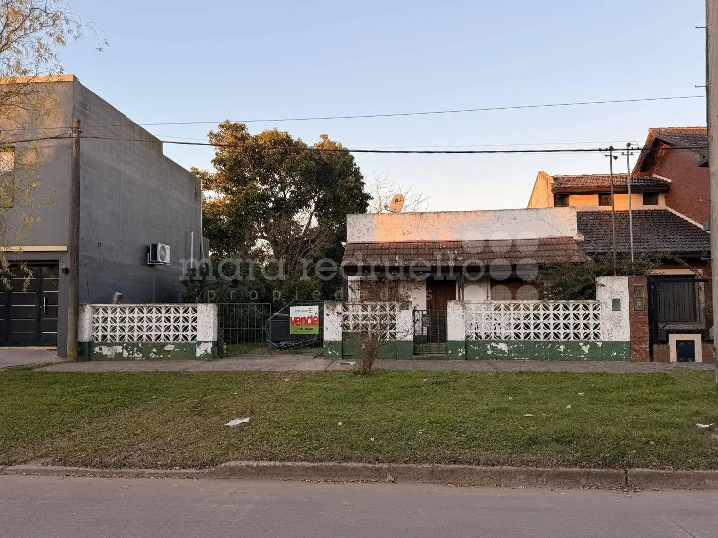 VENTA DE CASA DE 2 DORMITORIOS EN BARRIO FATIMA CERCA DE LA LAGUNA SOBRE VARELA 2