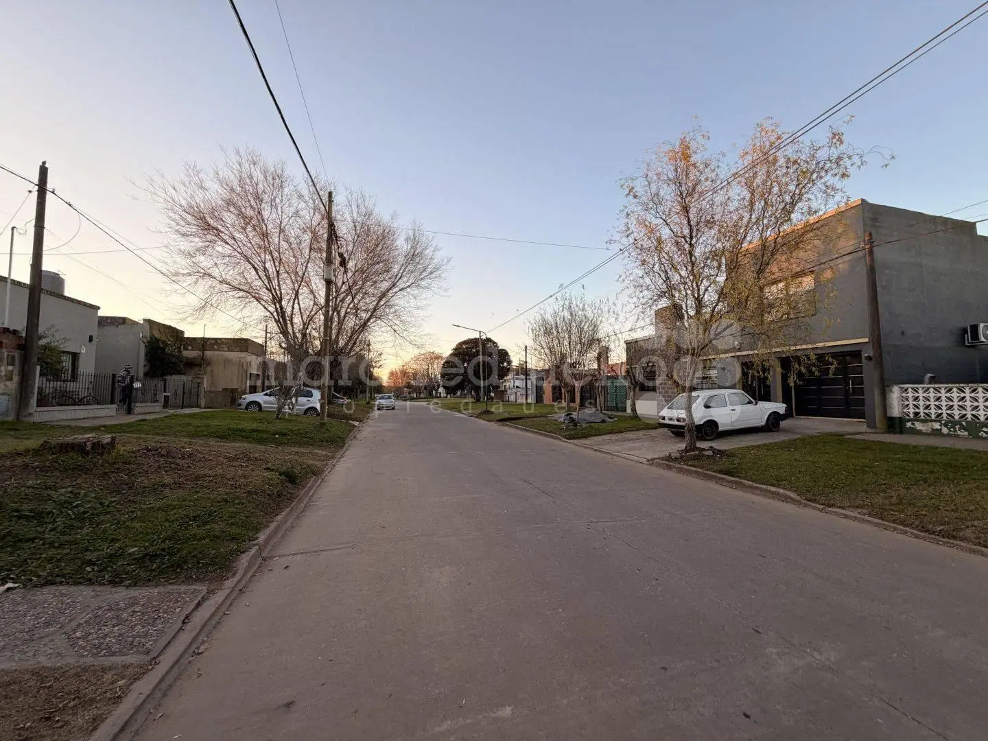 VENTA DE CASA DE 2 DORMITORIOS EN BARRIO FATIMA CERCA DE LA LAGUNA SOBRE VARELA 1
