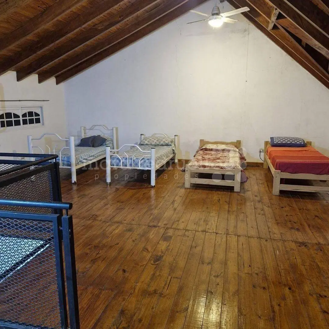 CASA 3 DORM EN VENTA CASCO ANTIGUO CHASCOMUS CERCA A LAGUNA FRENTE A BOULEVARD 5