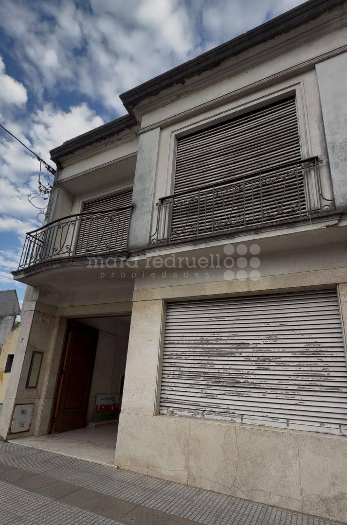 Foto de CASA LOCAL Y DEPTO FRENTE AL CLUB SOCIAL CHASCOMUS, imagen 1