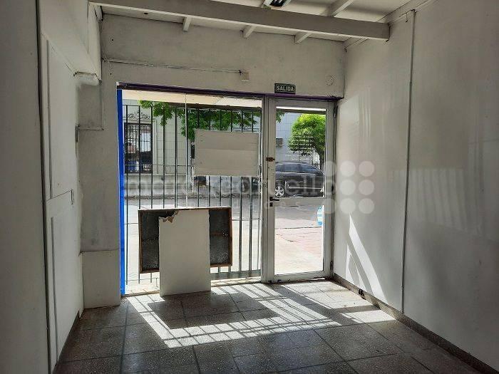 Foto de LOCAL EN VENTA EN PLENO CENTRO DE LA CIUDAD, imagen 1