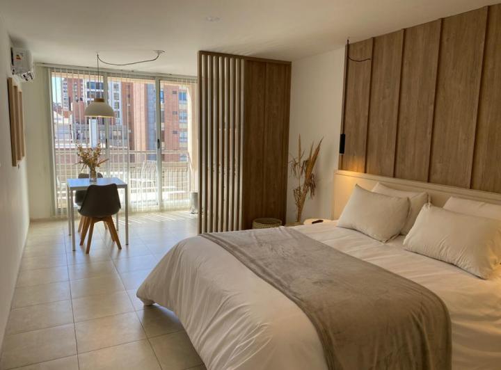 Lindísimo estudio con balcón cerca Guemes