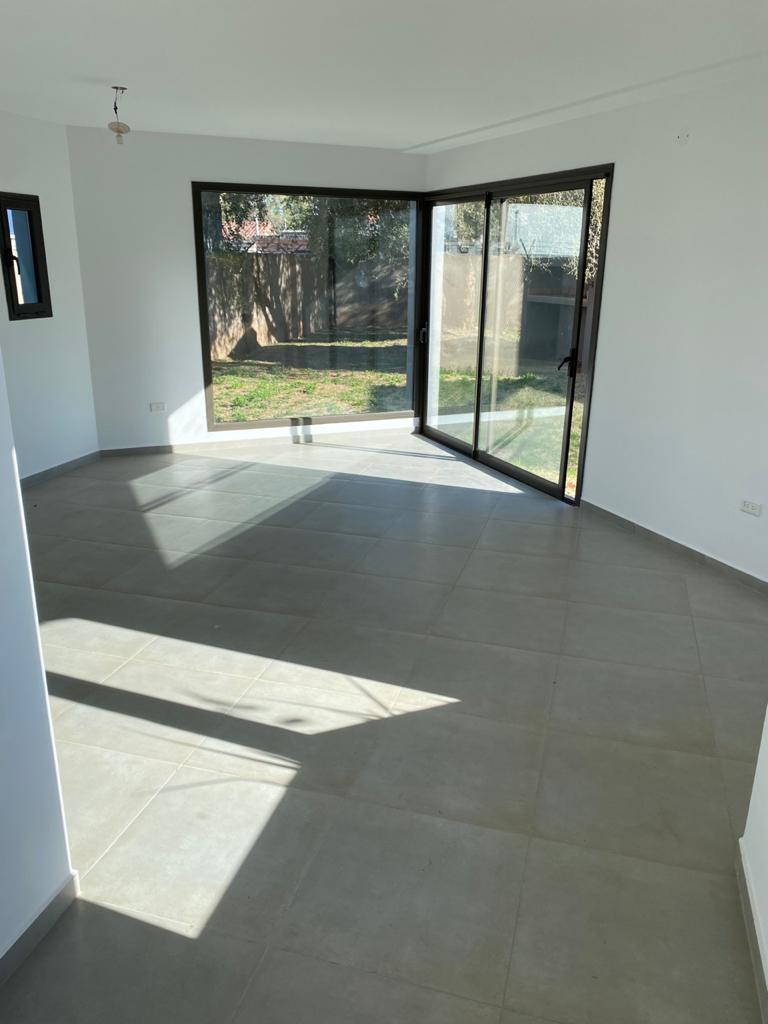 Dúplex de Categoría en Zona Norte – Posesión Inmediata y Seguridad 24 hs