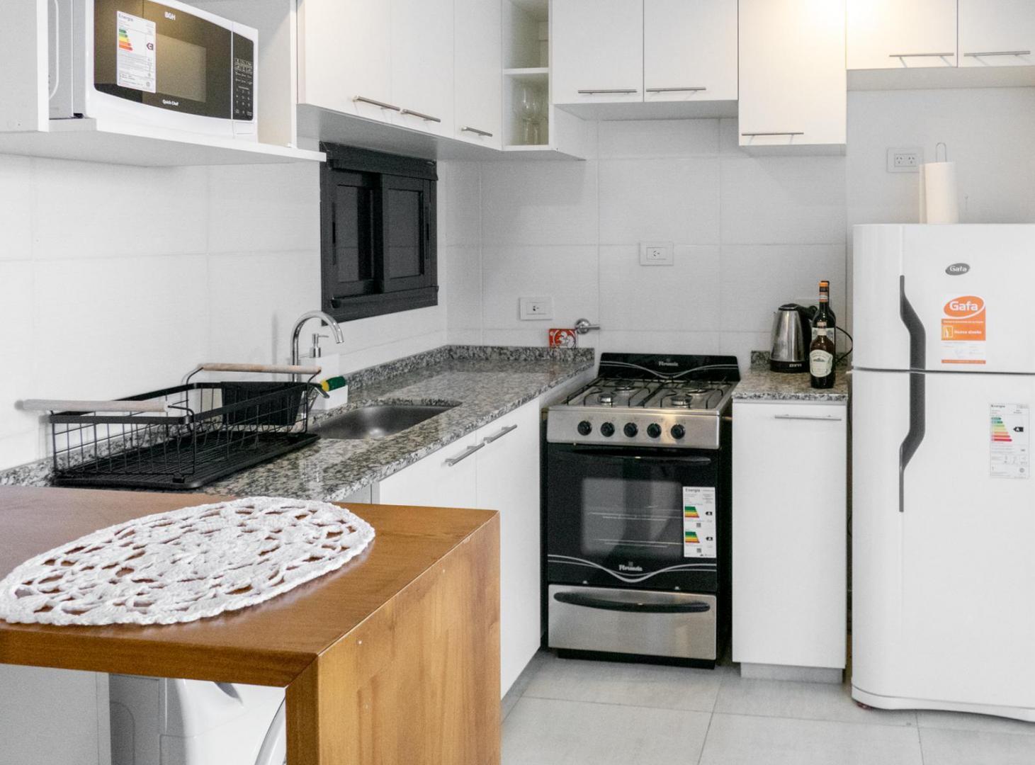 Foto de Departamento Amoblado 1 Dormitorio con Balcón y Pileta – Moderno y Luminoso – General Paz, imagen 5