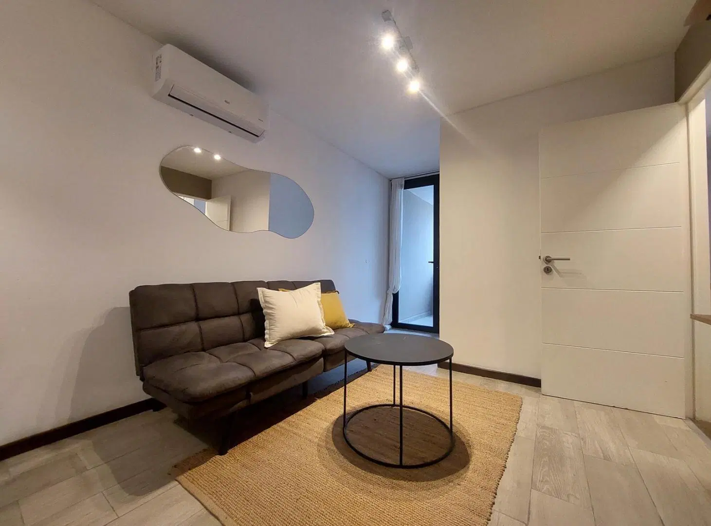 Departamento Amoblado 1 Dormitorio con 2 Balcones y Aire Acondicionado – Nueva Córdoba 4