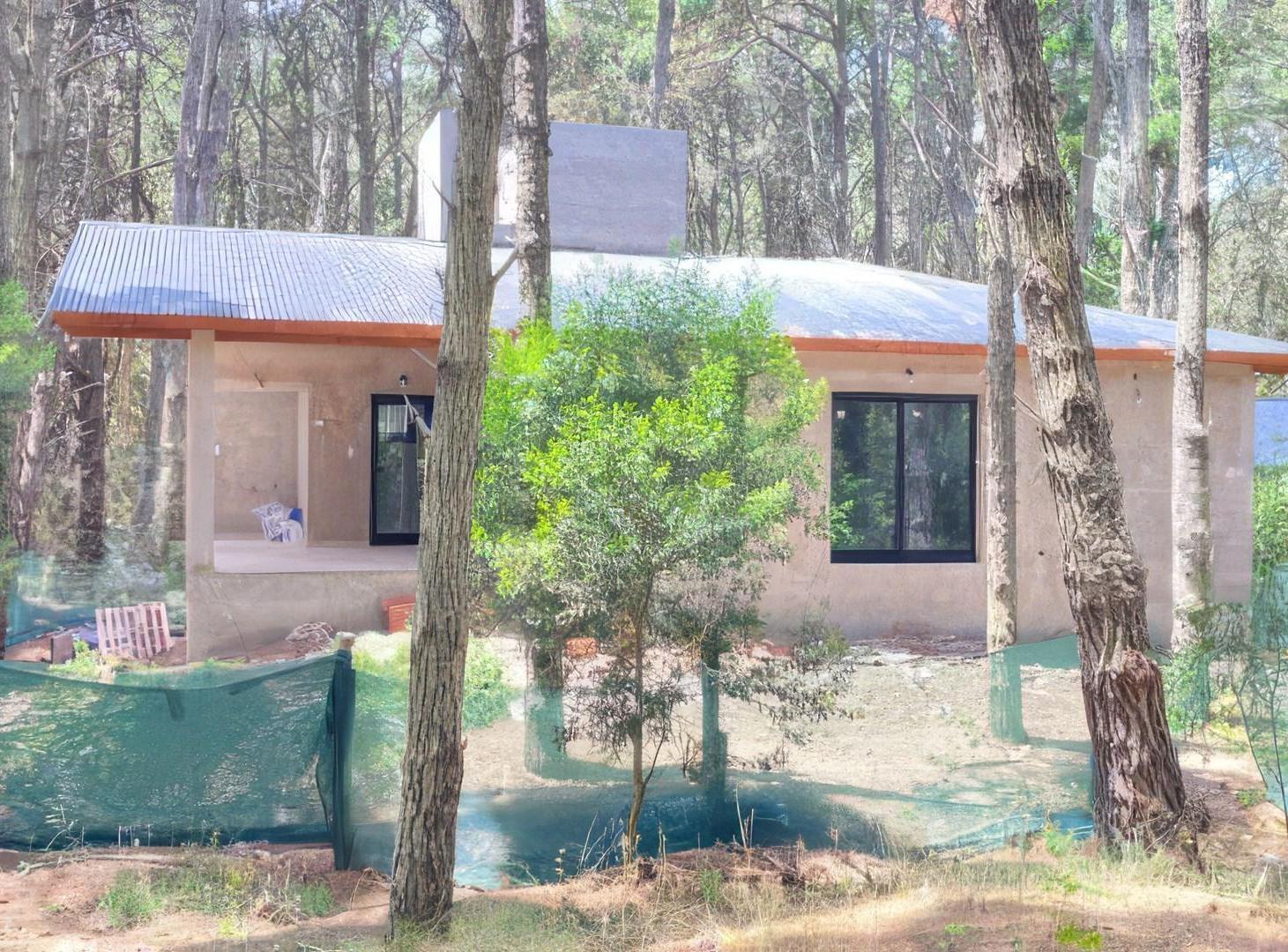 Foto de Casa Chalet en Venta en La Lucila del Mar, Costa Atlántica, Buenos Aires, imagen 1