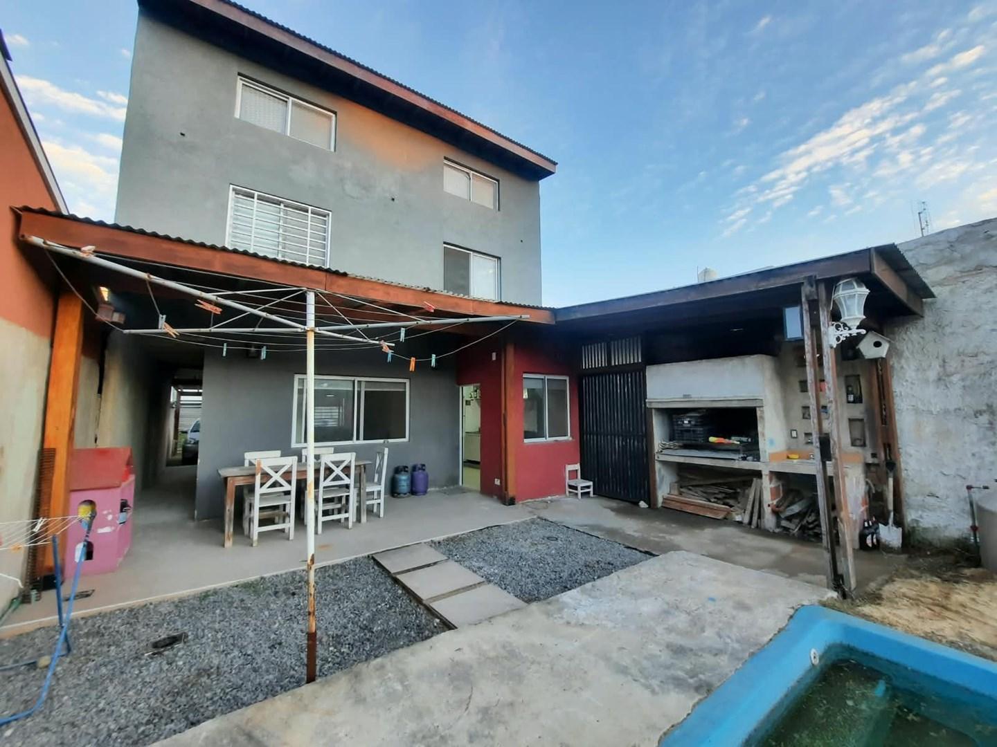 Foto de Casa Chalet en Alquiler en Benavidez, Tigre, G.B.A. Zona Norte, imagen 1