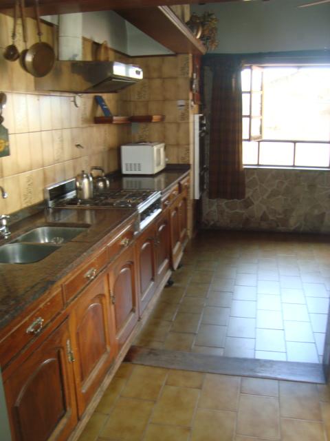 Burzaco: Departamento Amplio, Tipo Casa con Patio y Terraza 5