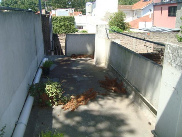 Burzaco: Departamento Amplio, Tipo Casa con Patio y Terraza 4
