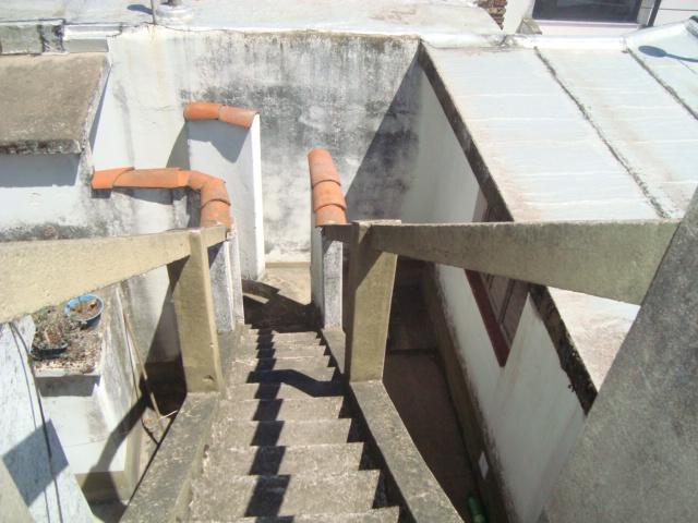 Burzaco: Departamento Amplio, Tipo Casa con Patio y Terraza 3