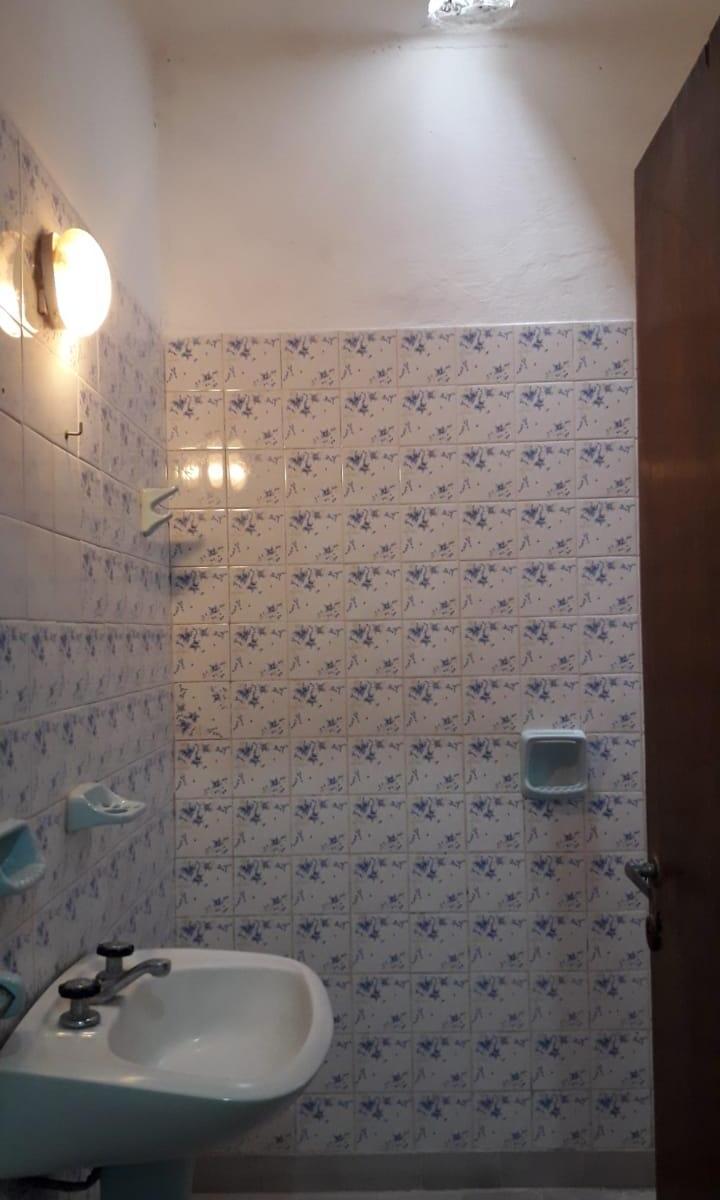 Foto de VENTA DE CASA EN GLEW. C/ ENTRADA PARA AUTO .GALPÓN. CERCA DE, imagen 5