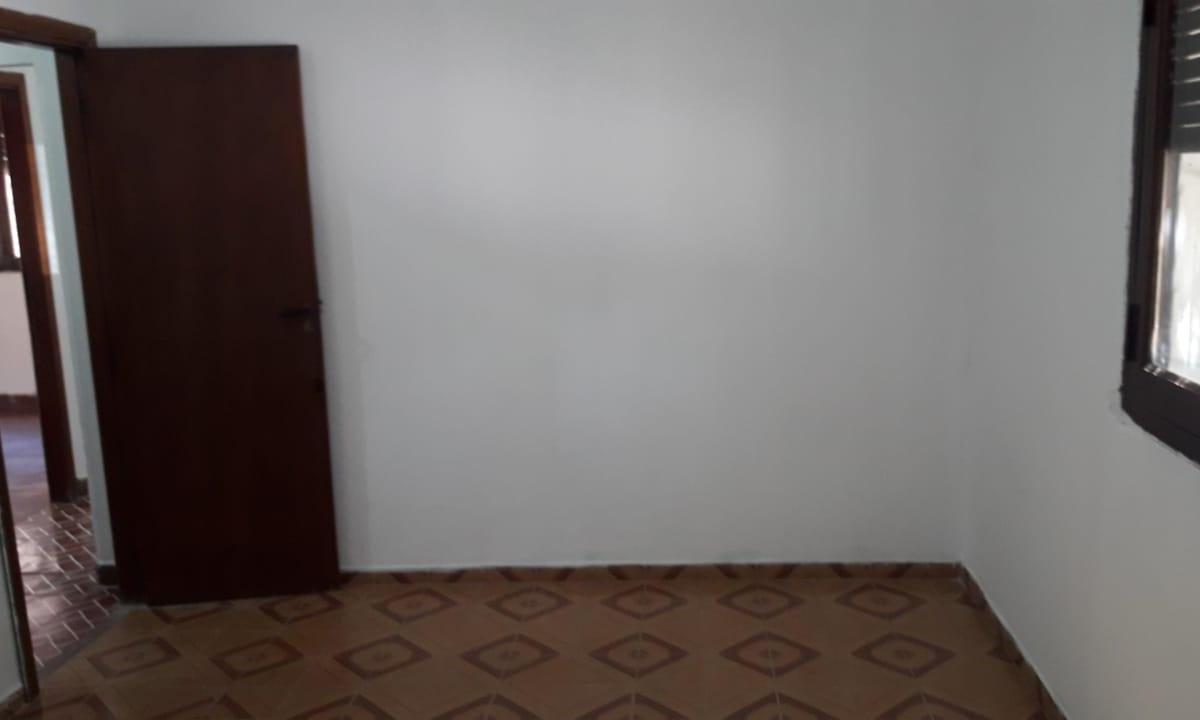 Foto de VENTA DE CASA EN GLEW. C/ ENTRADA PARA AUTO .GALPÓN. CERCA DE, imagen 3