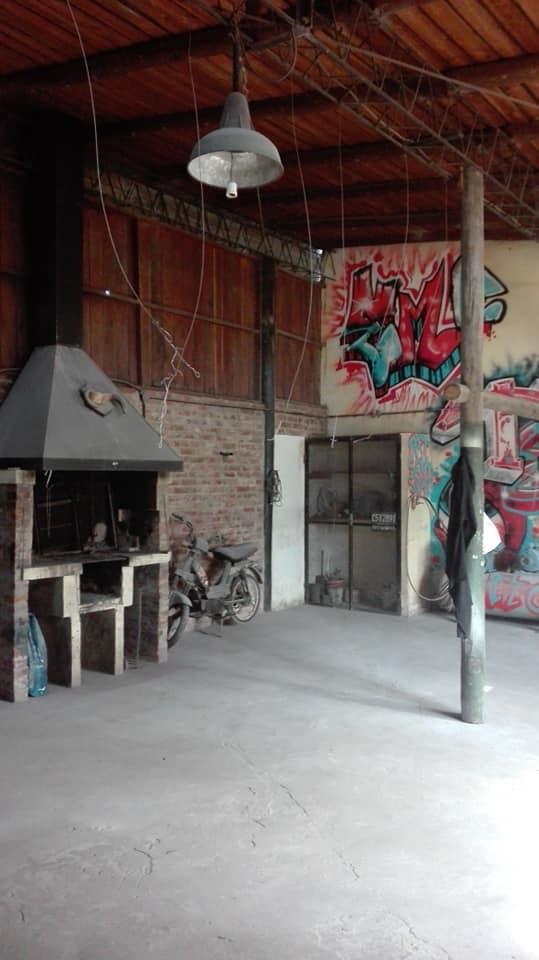 Venta de Galpon en Burzaco 4