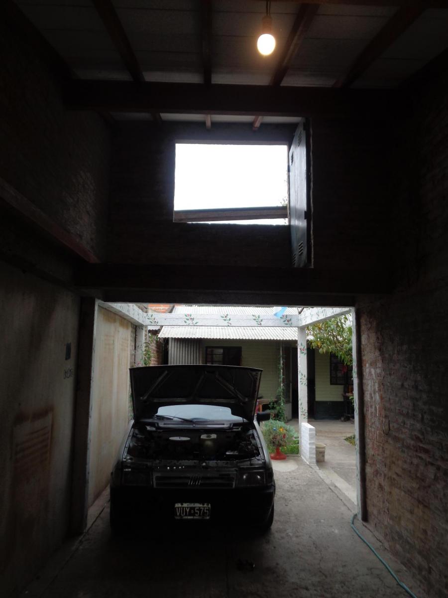 VENTA DE CASA EN LONGCHAMPS TIPO CHALET 2 PLANTAS+ DEPARTAMENTO AL FONDO