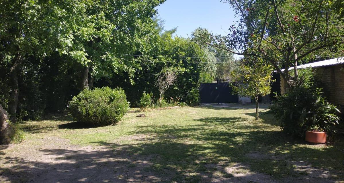 VENTA DE CASAQUINTA EN ALEJANDRO KORN: DESARROLLADA EN 11000 M2