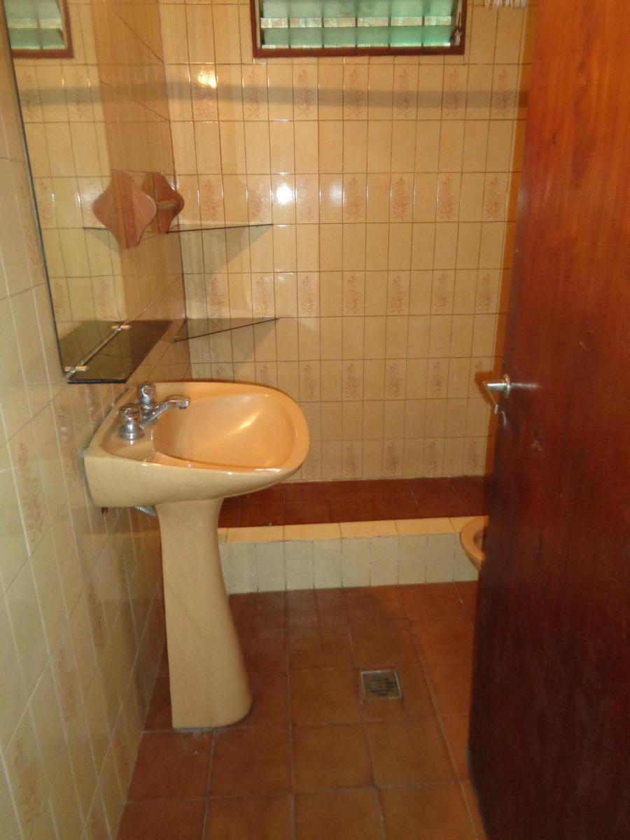 Foto de VENTA DE CASA EN ADROGUE: CASA CON 2 DORMITORIOS Y DPTO . GARAGE P/2, imagen 3