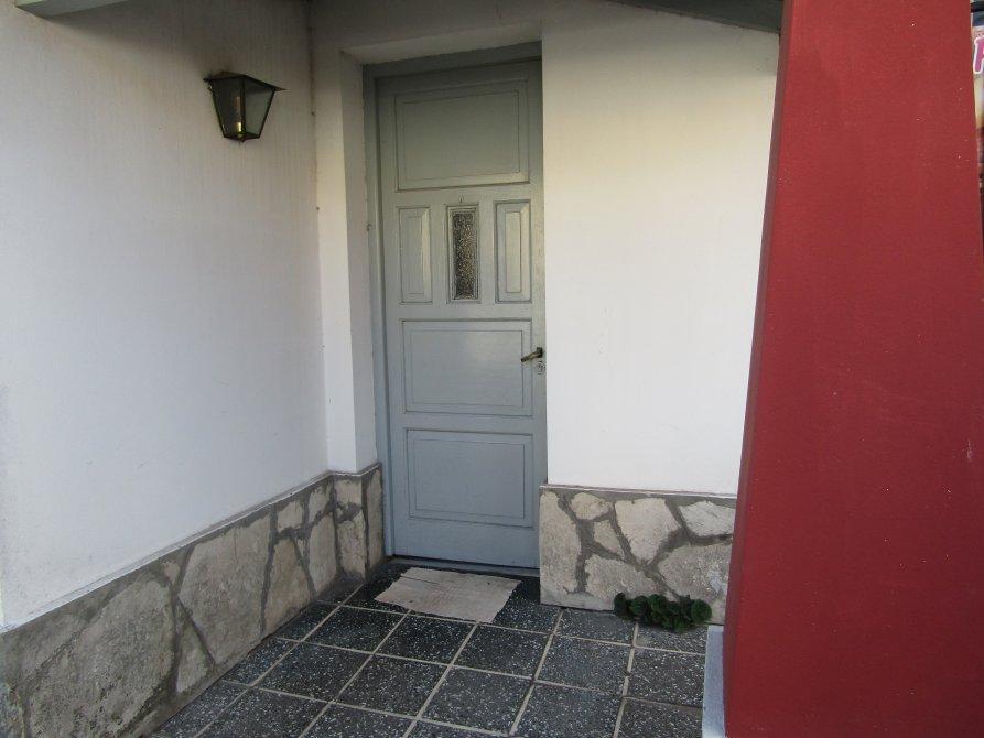 VENTA DE CASA EN BURZACO: CHALET CON MUY BUENA UBICACION