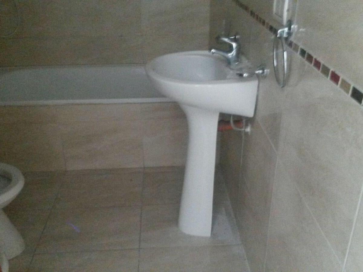 VENTA DE DEPARTAMENTO EN MONTE GRANDE: 2 AMBIENTES, EXCELENTE ZONA