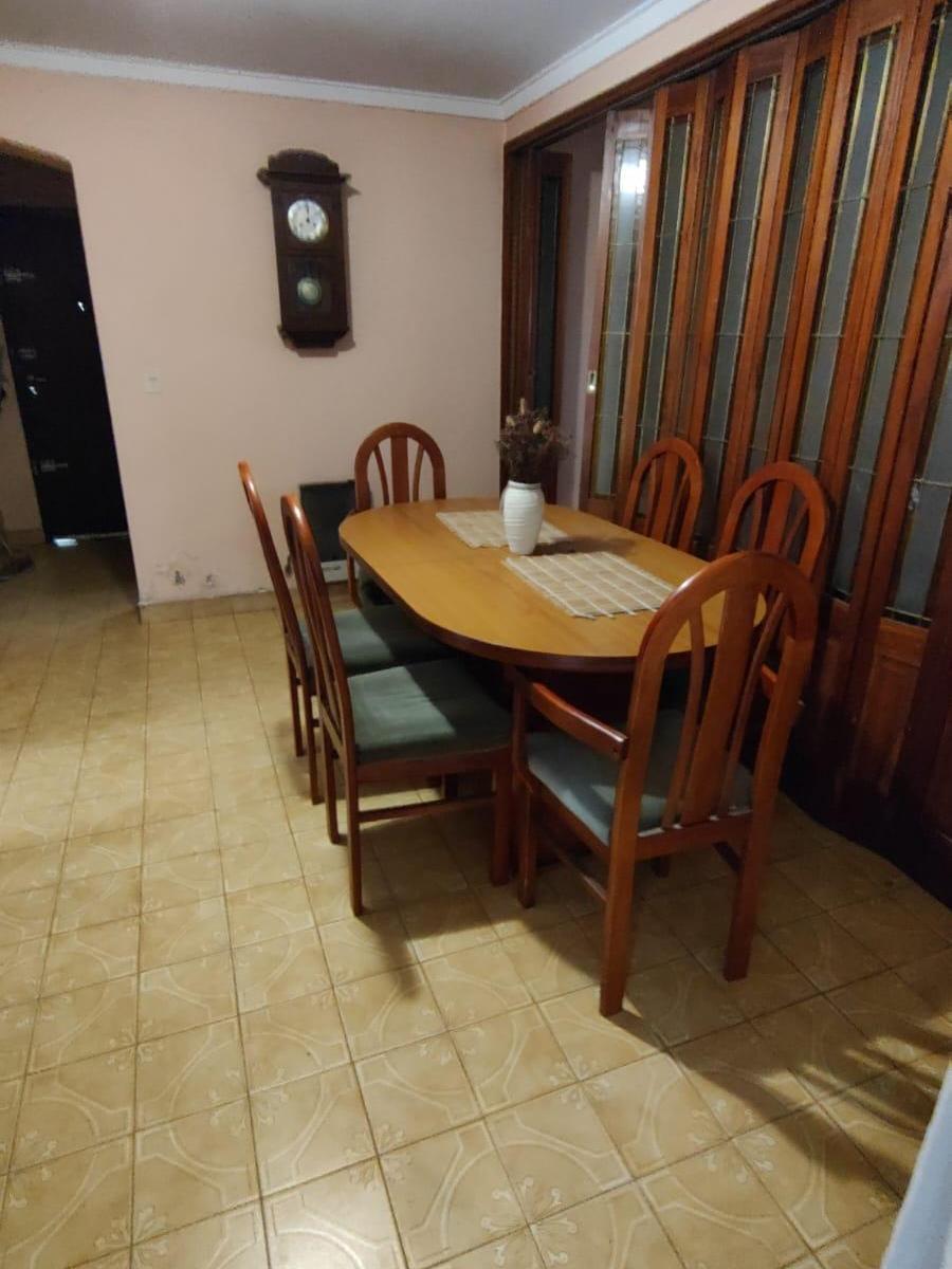 VENTA DE CASA EN ADROGUE:2 PLANTAS,3 DORMIT.GARAJE FONDO.ZONA RESIDENCIAL