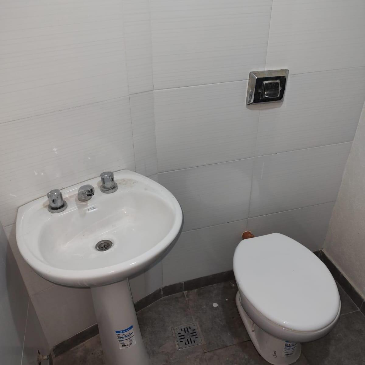 Foto de VENTA DE COCHERA A ESTRENAR EN EDIF.DE CATEGORIA,PLENO CENTRO DE, imagen 5