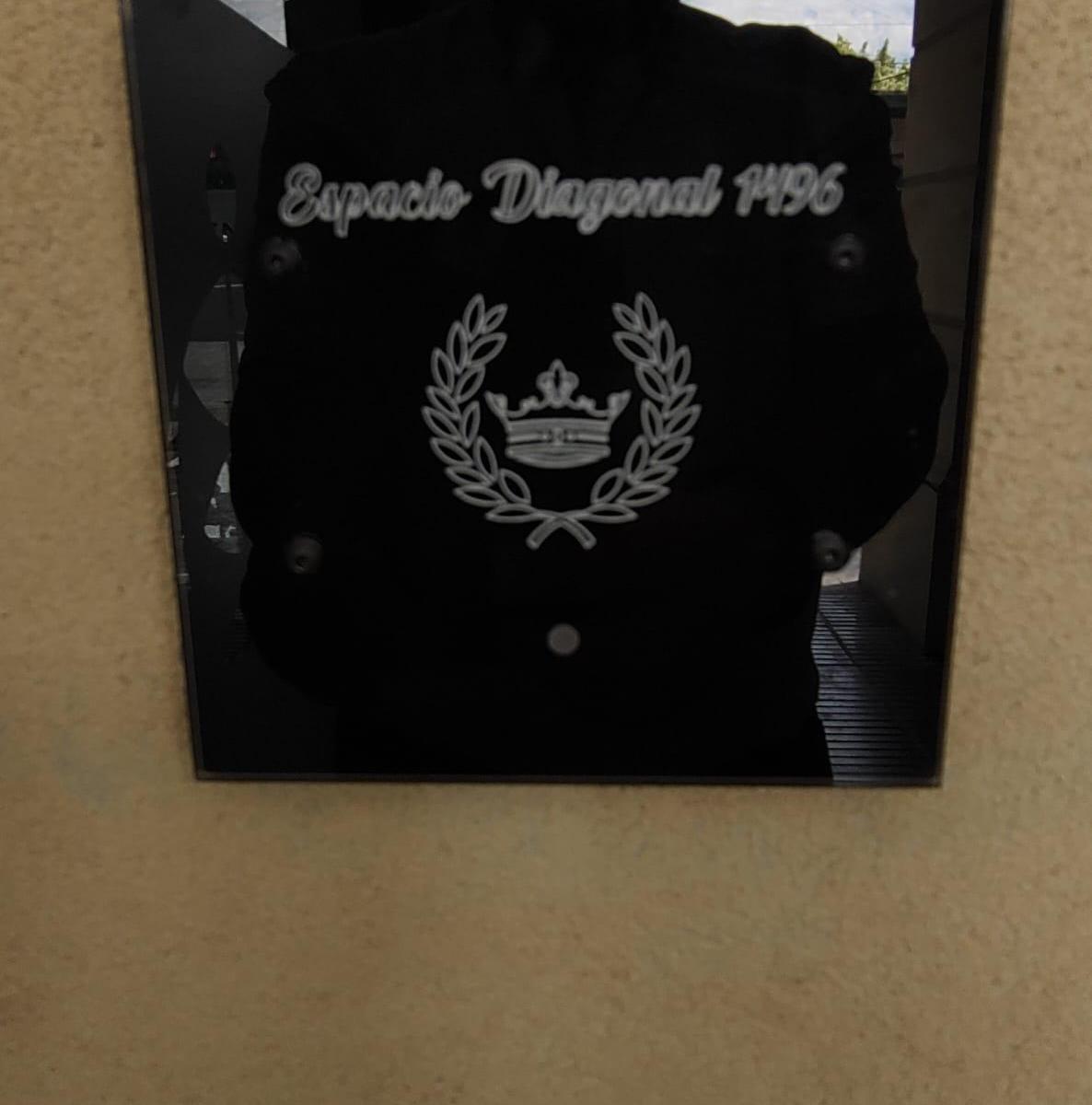 Foto de VENTA DE COCHERA A ESTRENAR EN EDIF.DE CATEGORIA,PLENO CENTRO DE, imagen 3