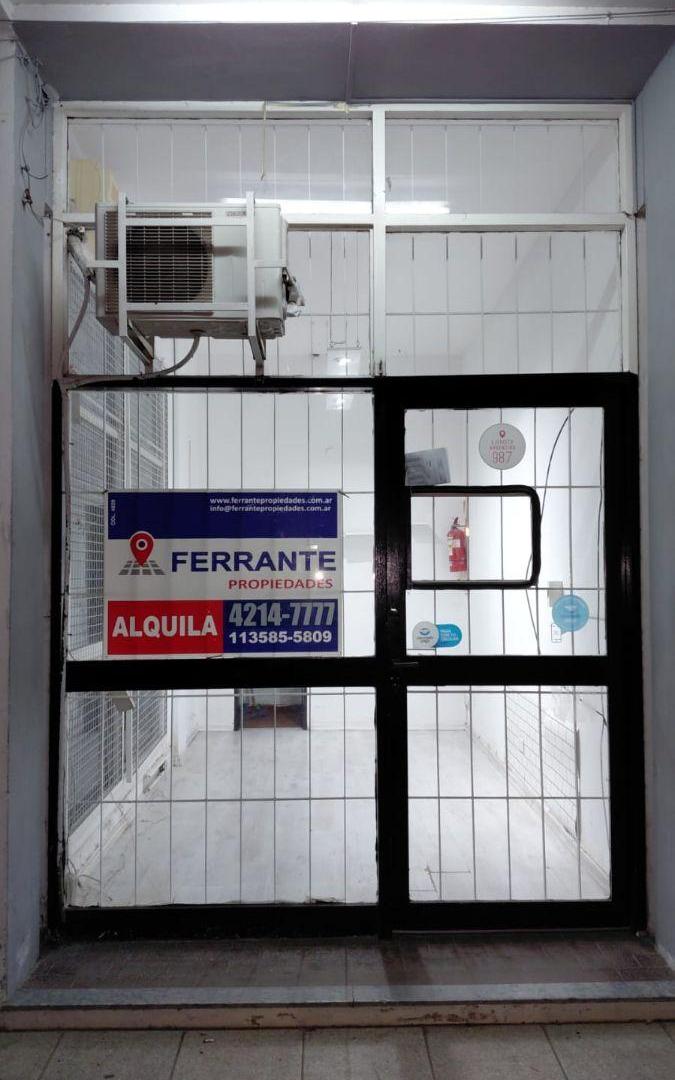Foto de ALQUILER DE LOCAL EN ADROGUE, CON AMPLIA VIDRIERA, imagen 3