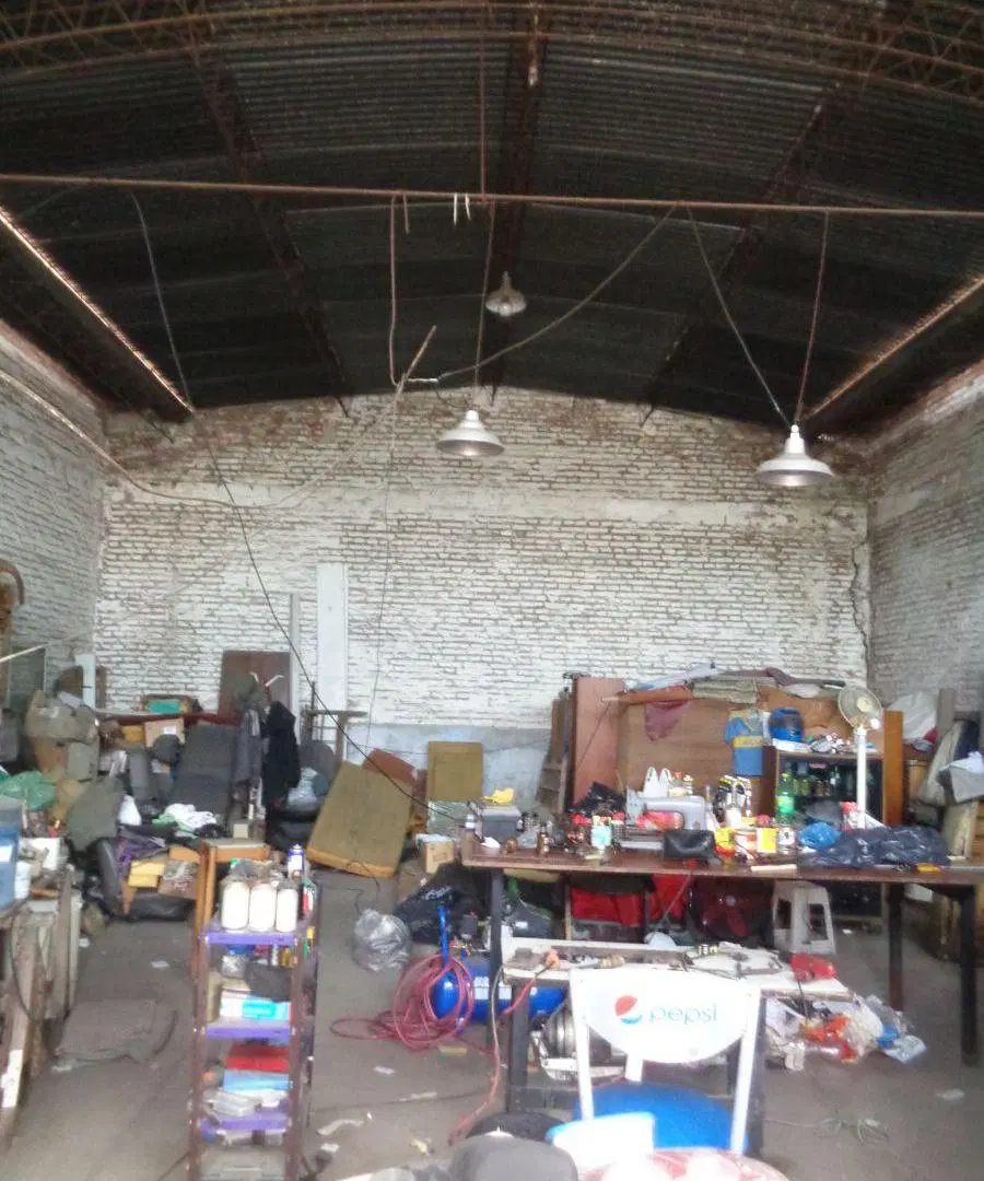 ALQUILER DE GALPON/ DEPOSITO EN ADROGUE, 130M2 APROX 3