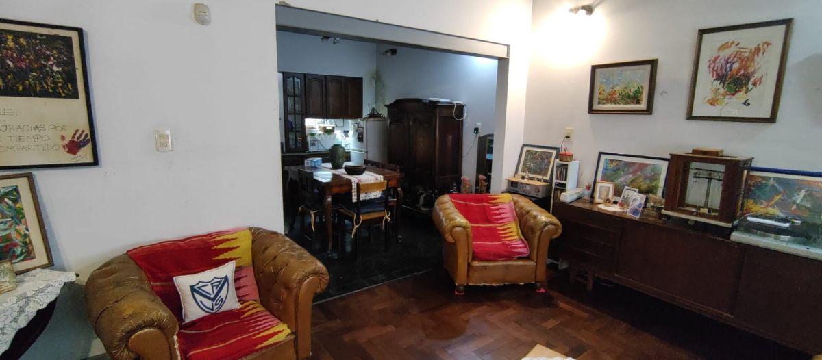 Foto de VENTA DE CASA EN ADROGUE: PLENO CENTRO RESIDENCIAL, EXCELENTE, imagen 4